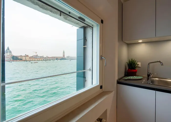 Iconic - View In Apartamento Venecia