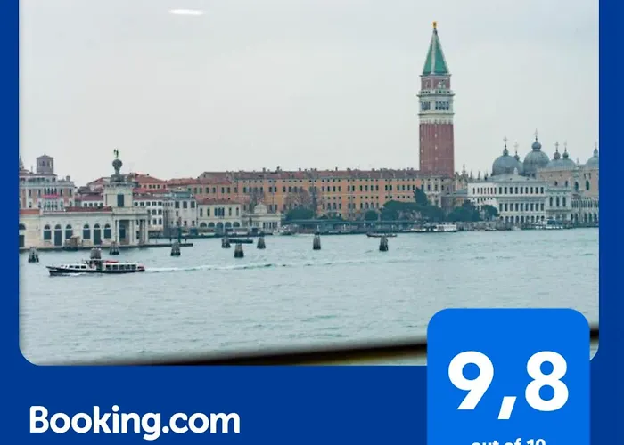 Iconic - View In 公寓