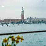 Iconic - View In Apartment *
