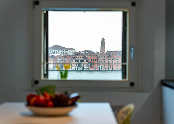 Iconic - View In Lägenhet *